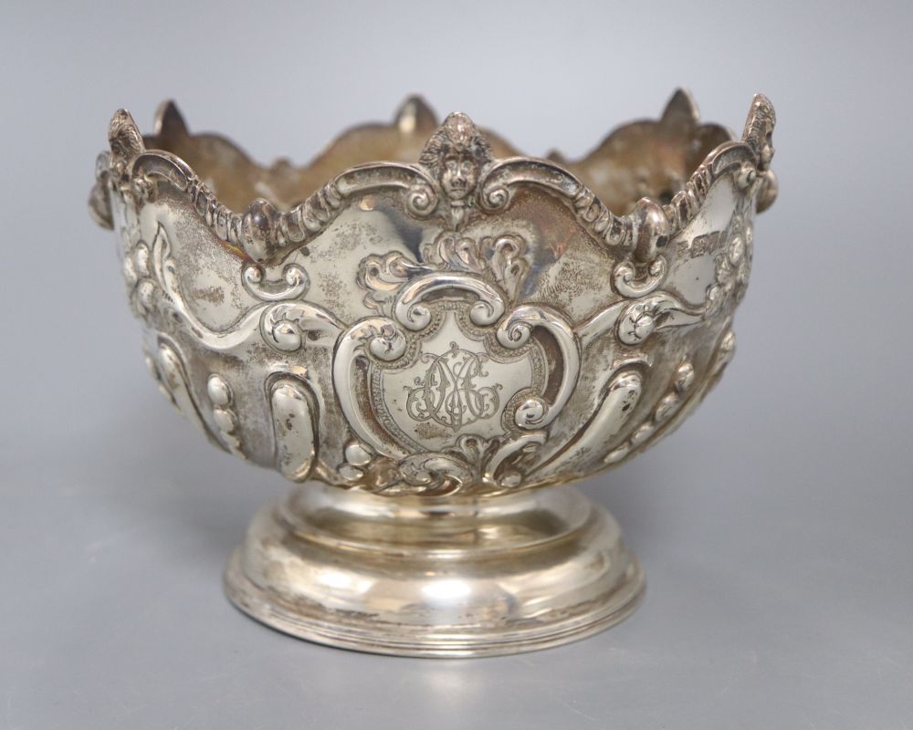 An Edwardian demi fluted embossed silver rose bowl, by Nathan & Hayes, Chester, 1904, diameter 17.2cm, 13oz.